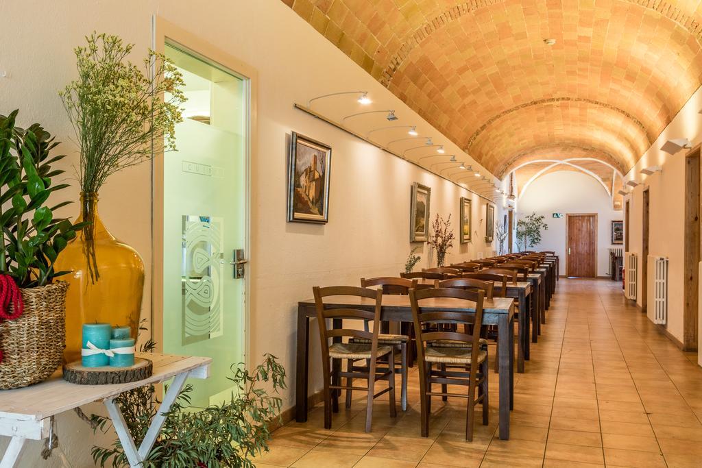 Hostatgeria Restaurant Els Angels Hotel Madremanya Buitenkant foto