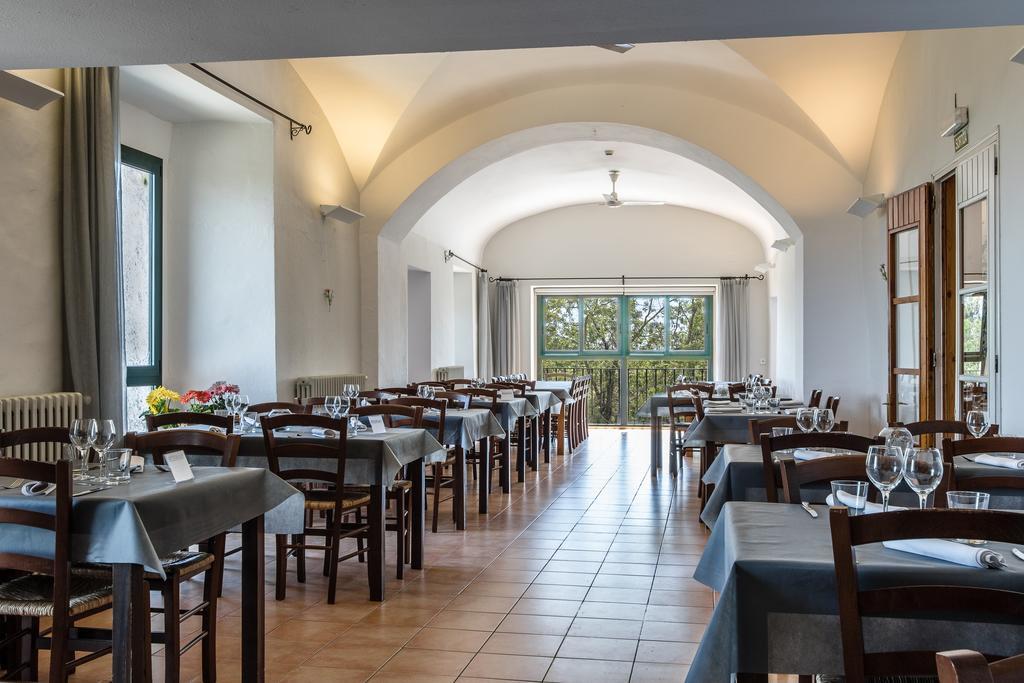 Hostatgeria Restaurant Els Angels Hotel Madremanya Buitenkant foto
